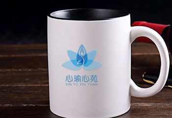 心瑜心苑瑜伽會所LOGO設(shè)計 